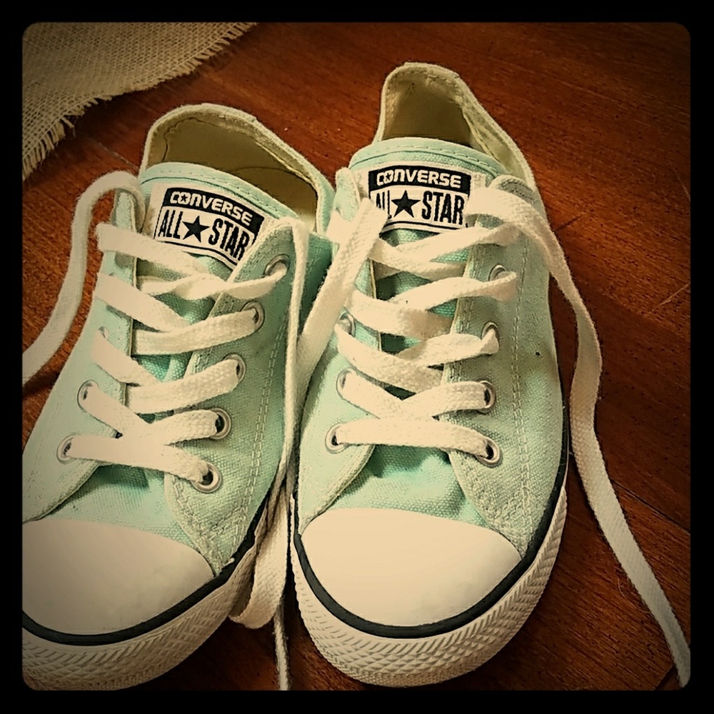 kids converse tennis shoes size 5